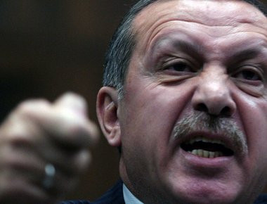 «Ξέφυγε» ο Ρ.Τ. Ερντογάν - Κατεδαφίζει ... γέφυρα γιατί «υποστήριζε» το PKK (φωτό)